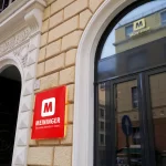 Ristrutturazione completa delle 118 camere, corridoi, area lounge, zona lobby, reception, bar del Meininger Hotel a Roma.