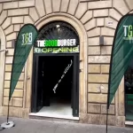 Ristrutturazione completa per The Good Burger, primo flagship store nei pressi della Stazione di Roma Termini in via Gioberti 19.